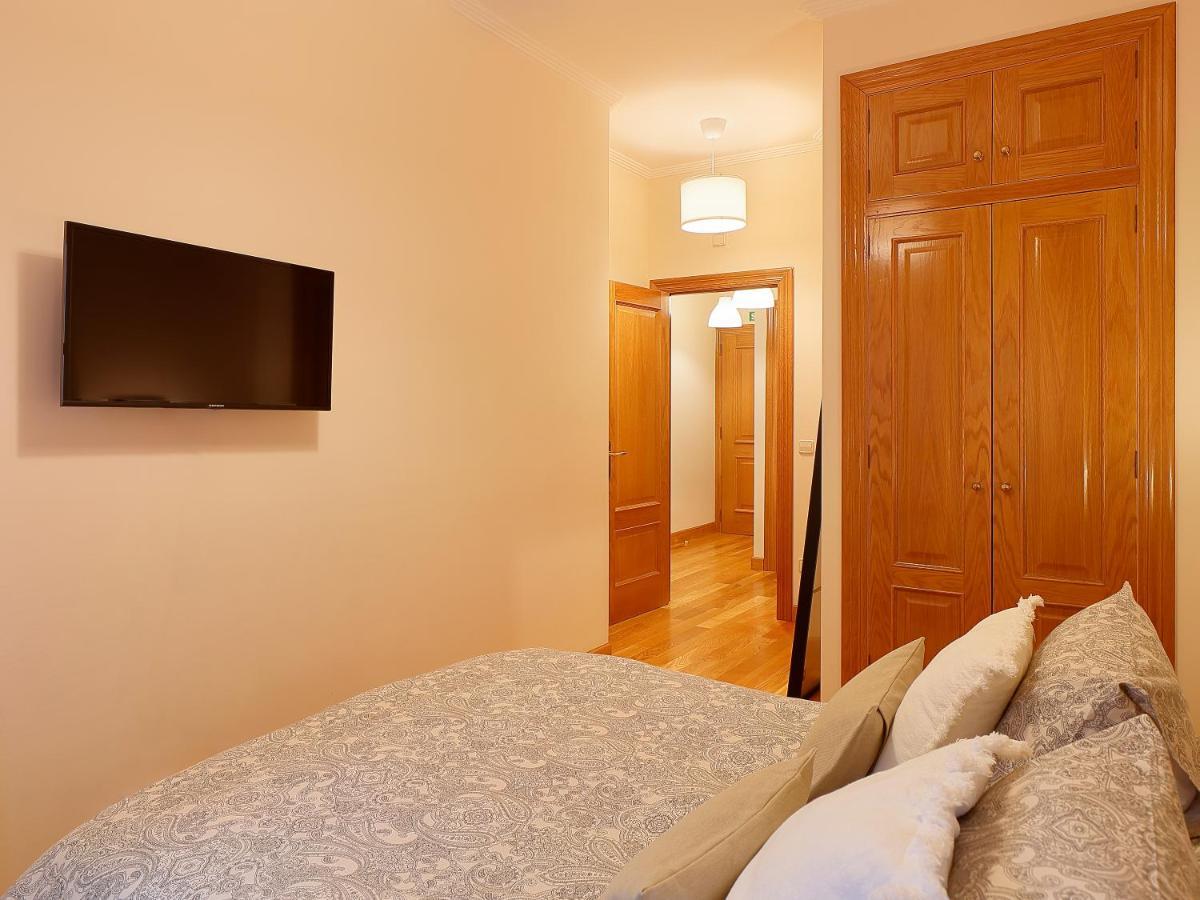Casco Historico-Catedral Parking Incluido Apartment Oviedo Bagian luar foto